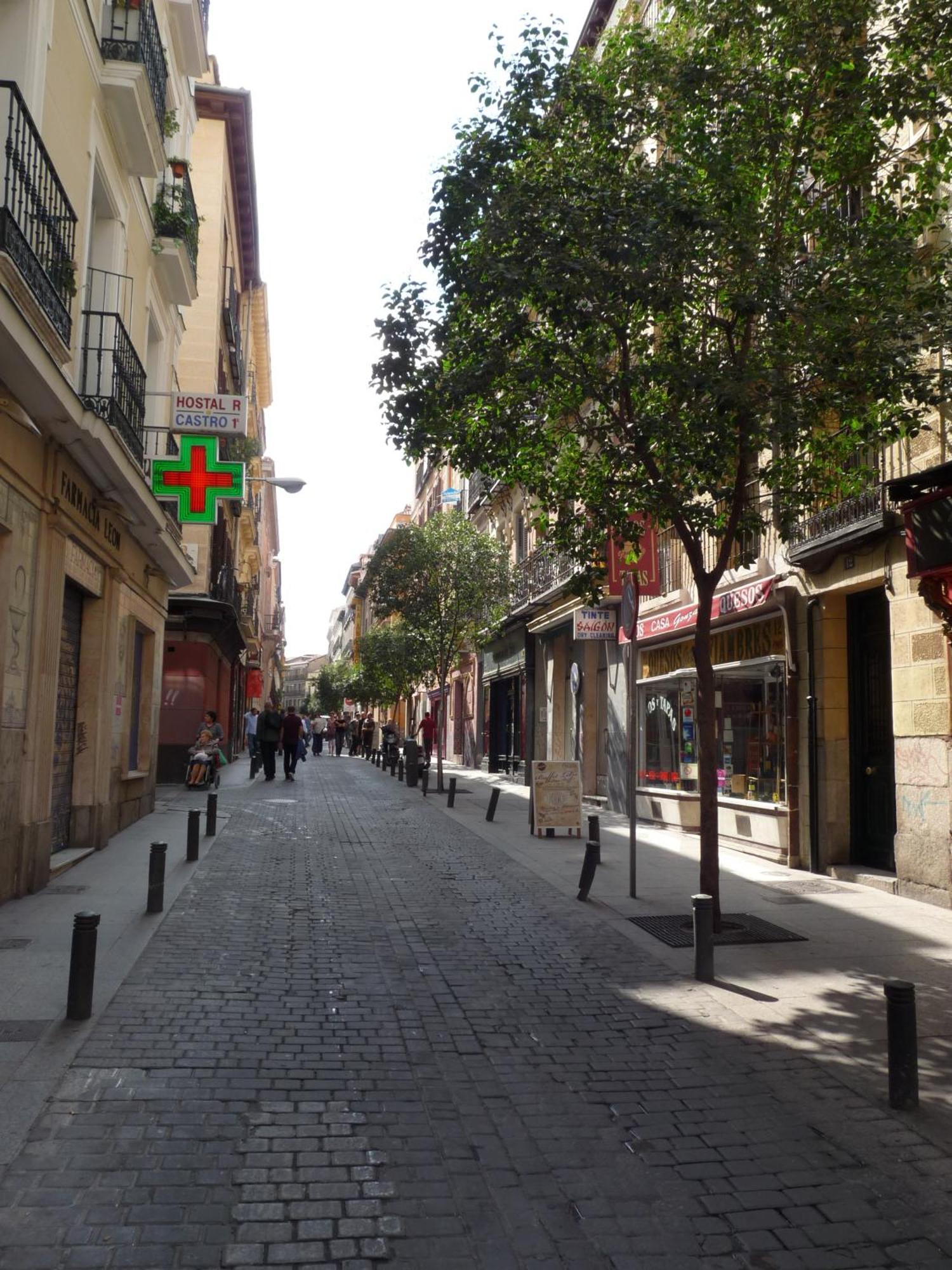 Hostal Fernandez Madrid Dış mekan fotoğraf